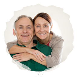 Foto de los padres de la novia en la invitación digital de su boda